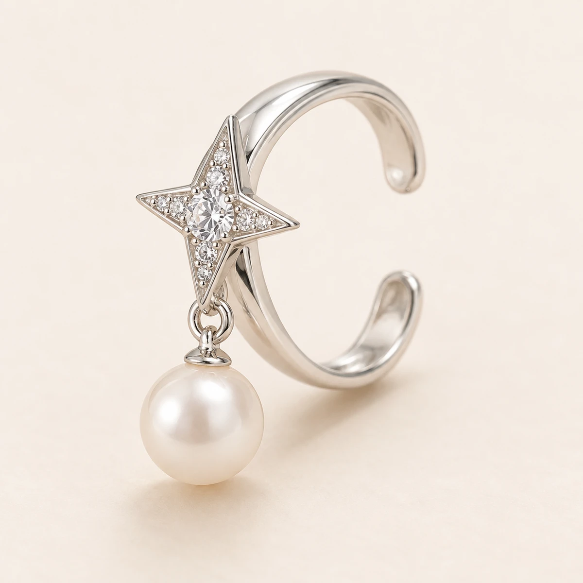 Perle Étoile Ear Cuff, Silver, a star and one freshwater cultured pearl